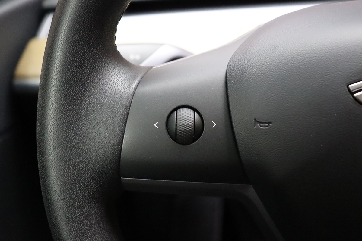 2021 Tesla Model Y Long Range photo 38