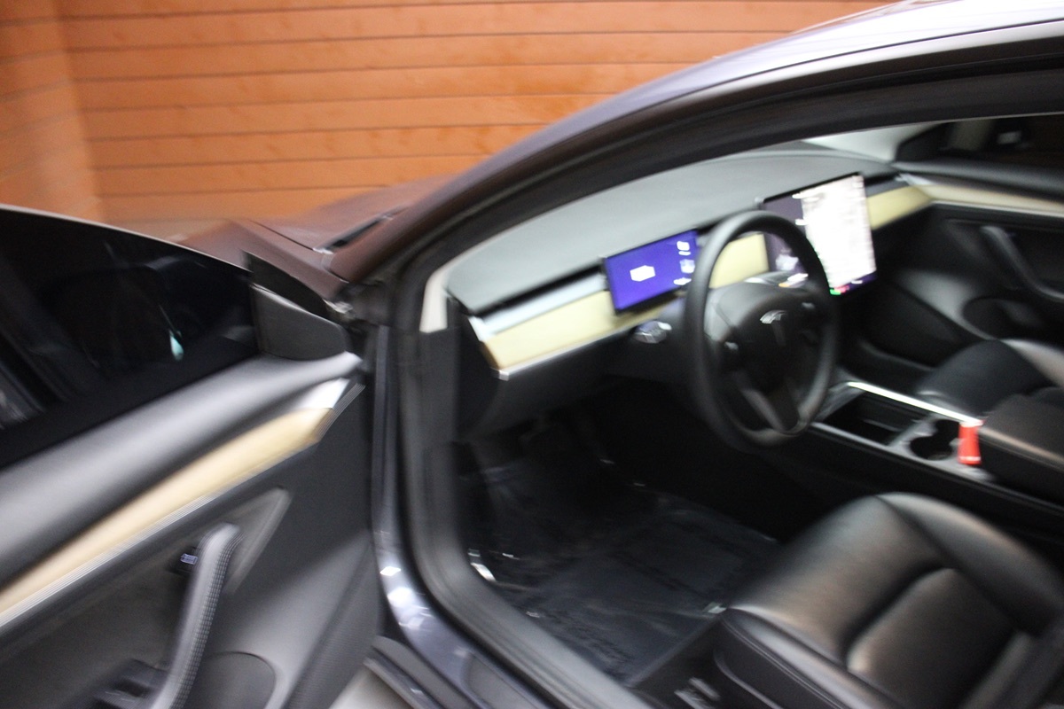 2022 Tesla Model 3 Long Range photo 16