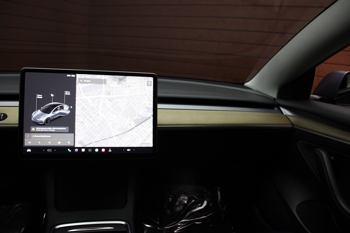 2022 Tesla Model 3 Long Range photo 22