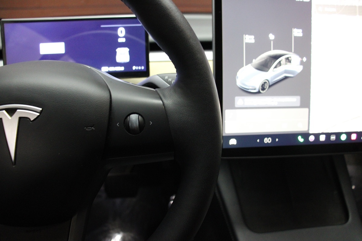 2022 Tesla Model 3 Long Range photo 28