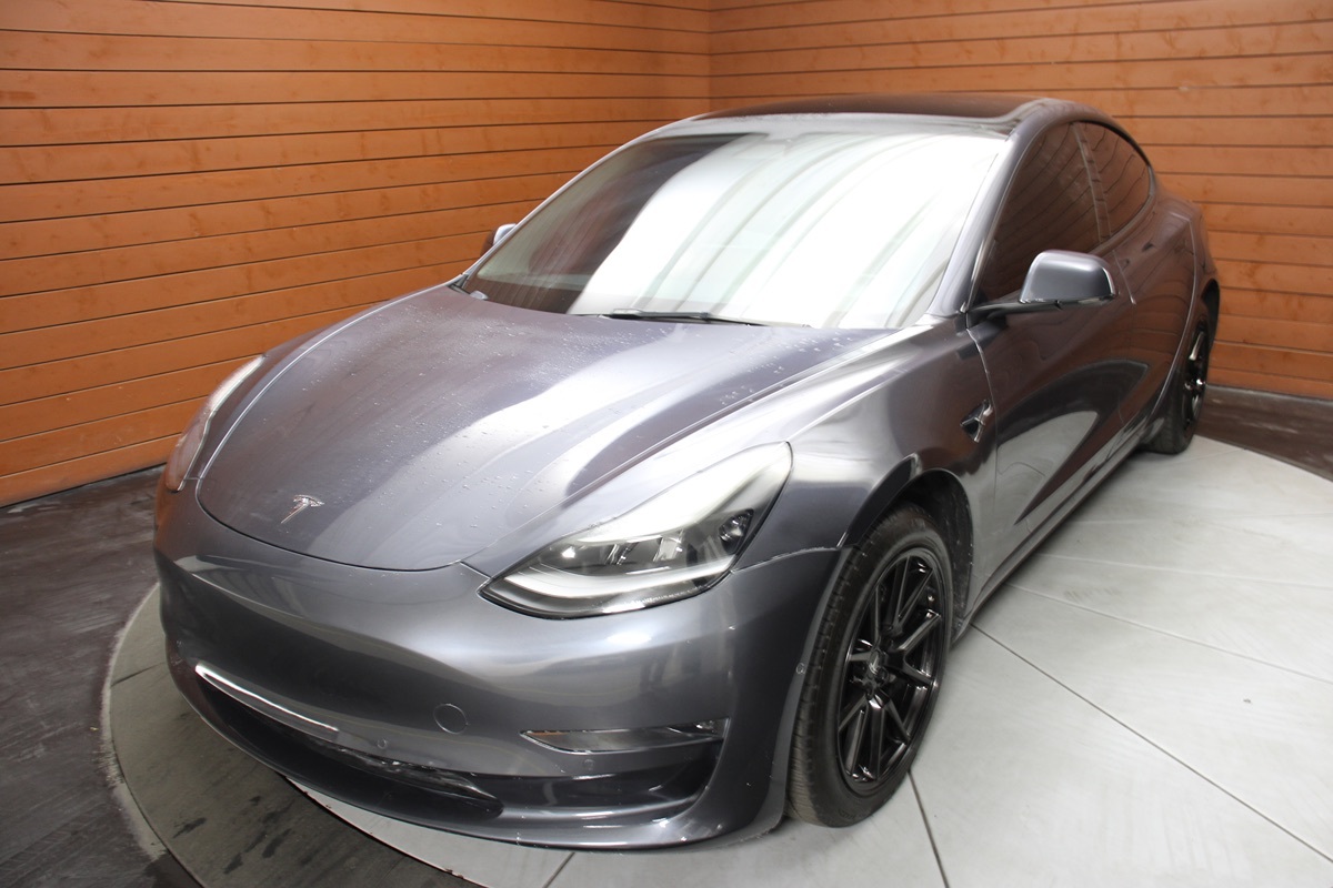 2022 Tesla Model 3 Long Range photo 4