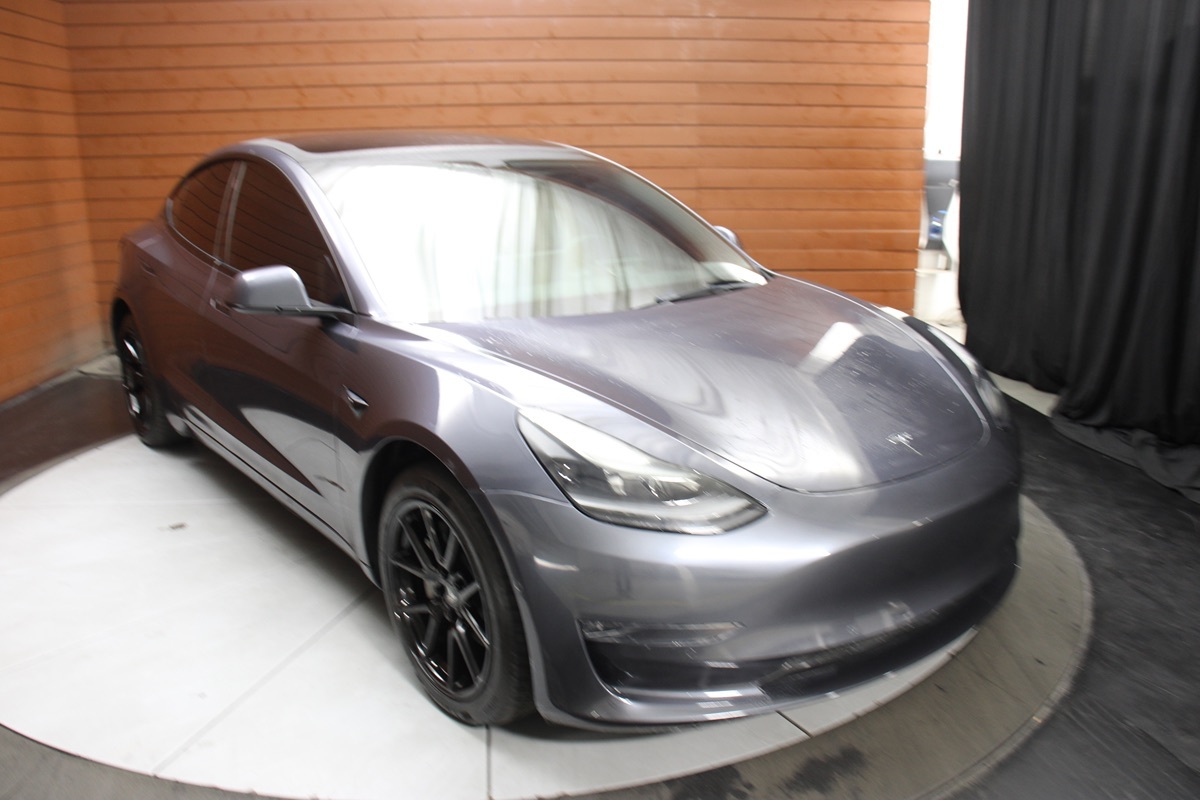 2022 Tesla Model 3 Long Range photo 15