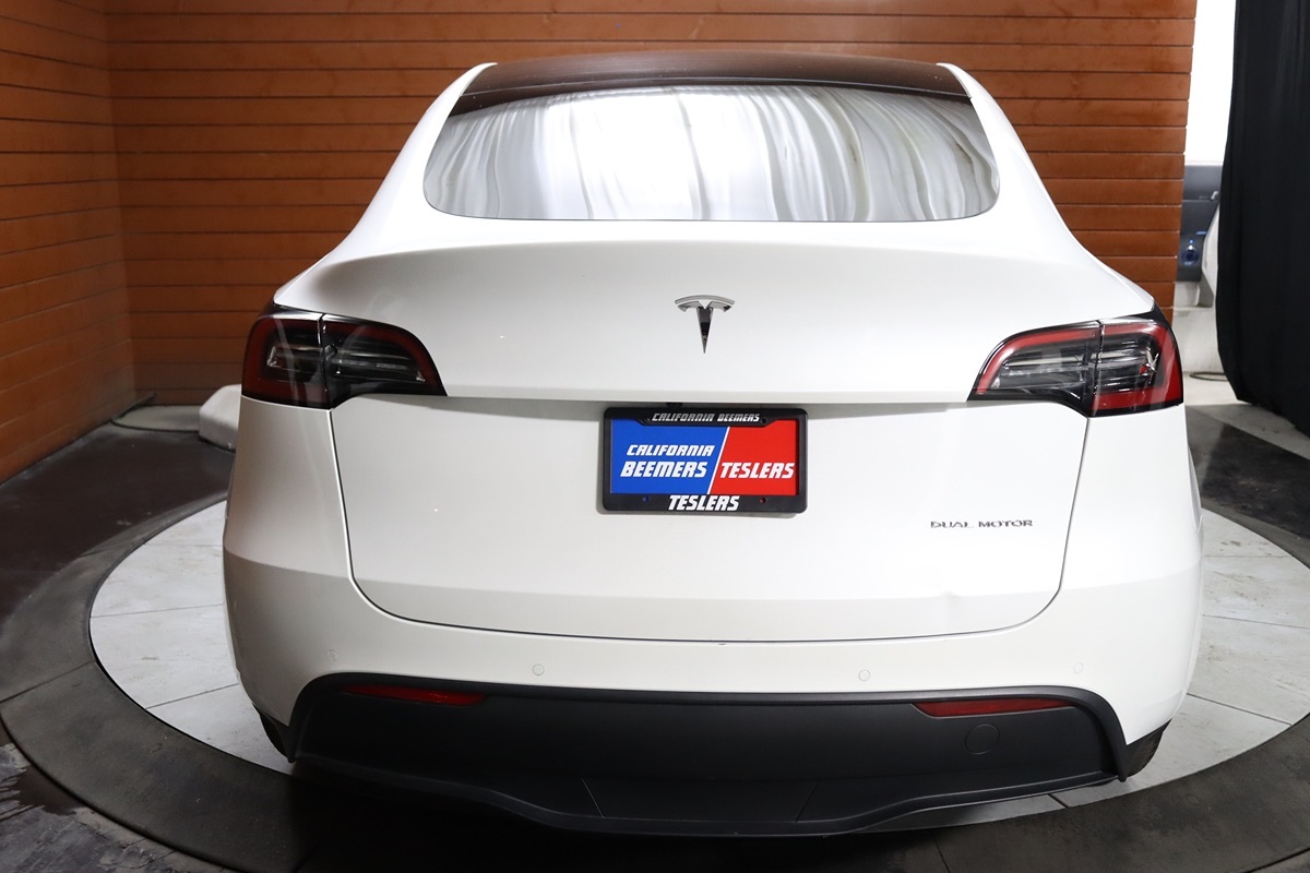 2020 Tesla Model Y Long Range photo 4