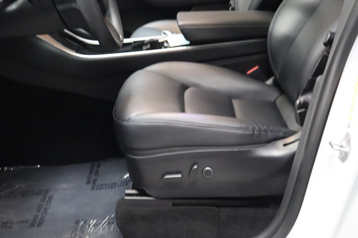 2020 Tesla Model Y Long Range photo 28