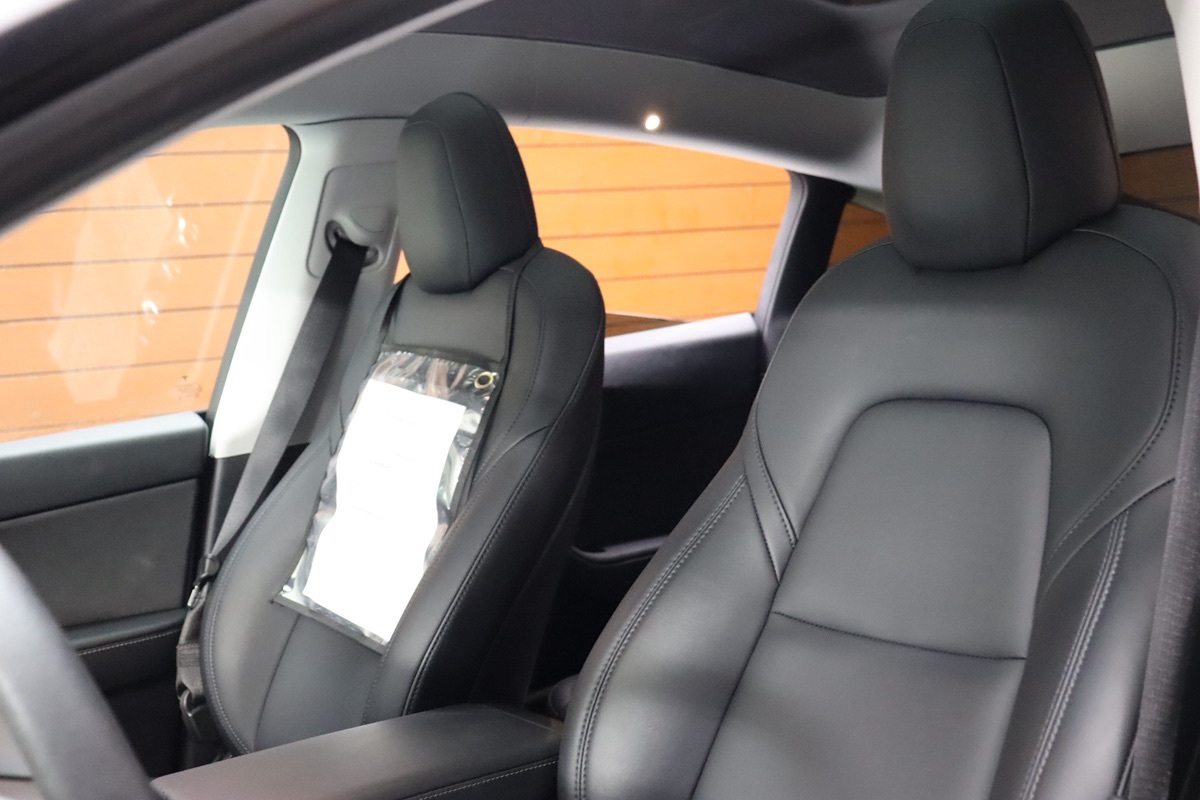 2020 Tesla Model Y Long Range photo 30