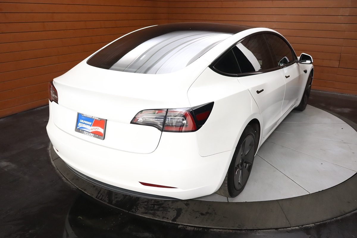 2020 Tesla Model 3 Long Range photo 19
