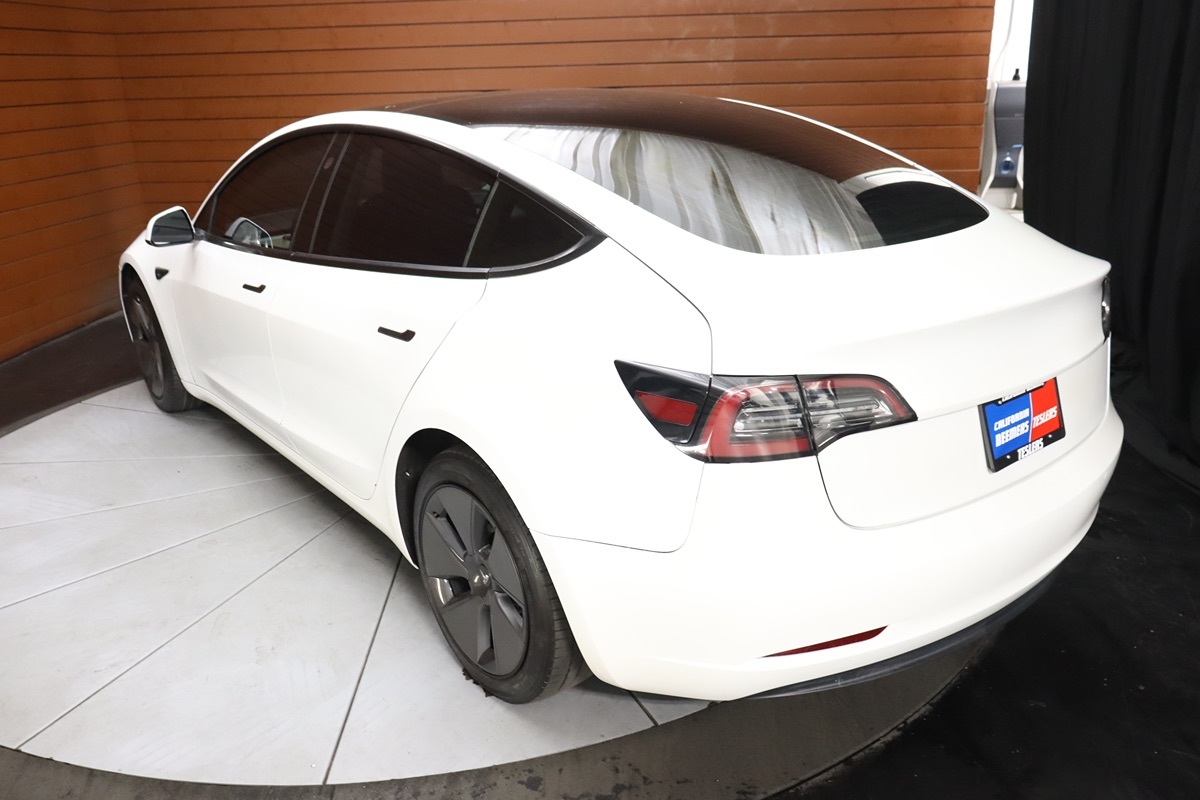 2020 Tesla Model 3 Long Range photo 11