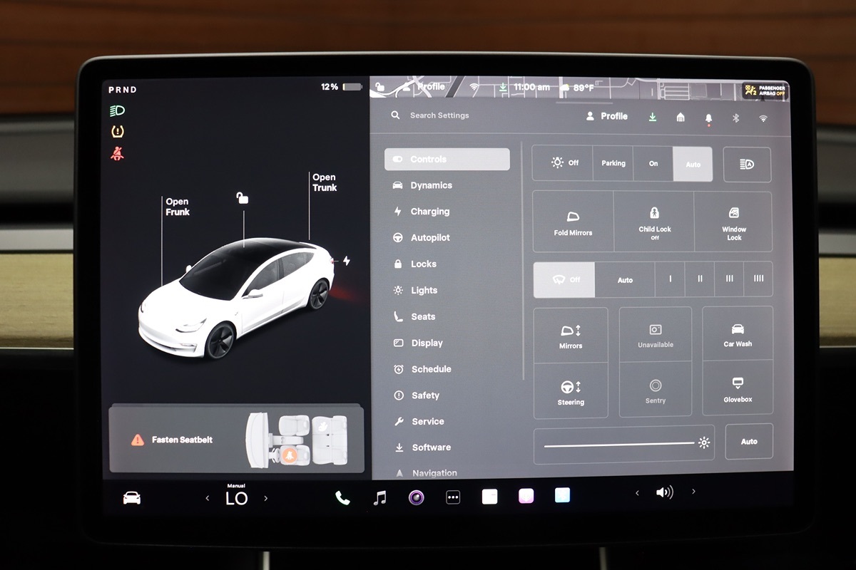 2020 Tesla Model 3 Long Range photo 26