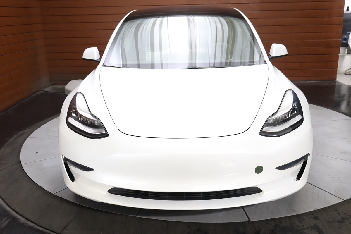 2020 Tesla Model 3 Long Range photo 2