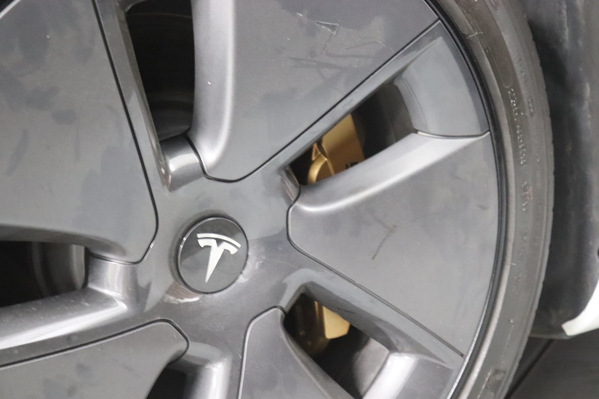 2020 Tesla Model 3 Long Range photo 6