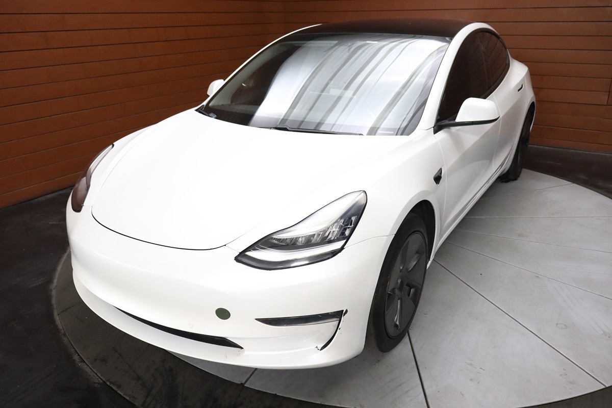 2020 Tesla Model 3 Long Range photo 7