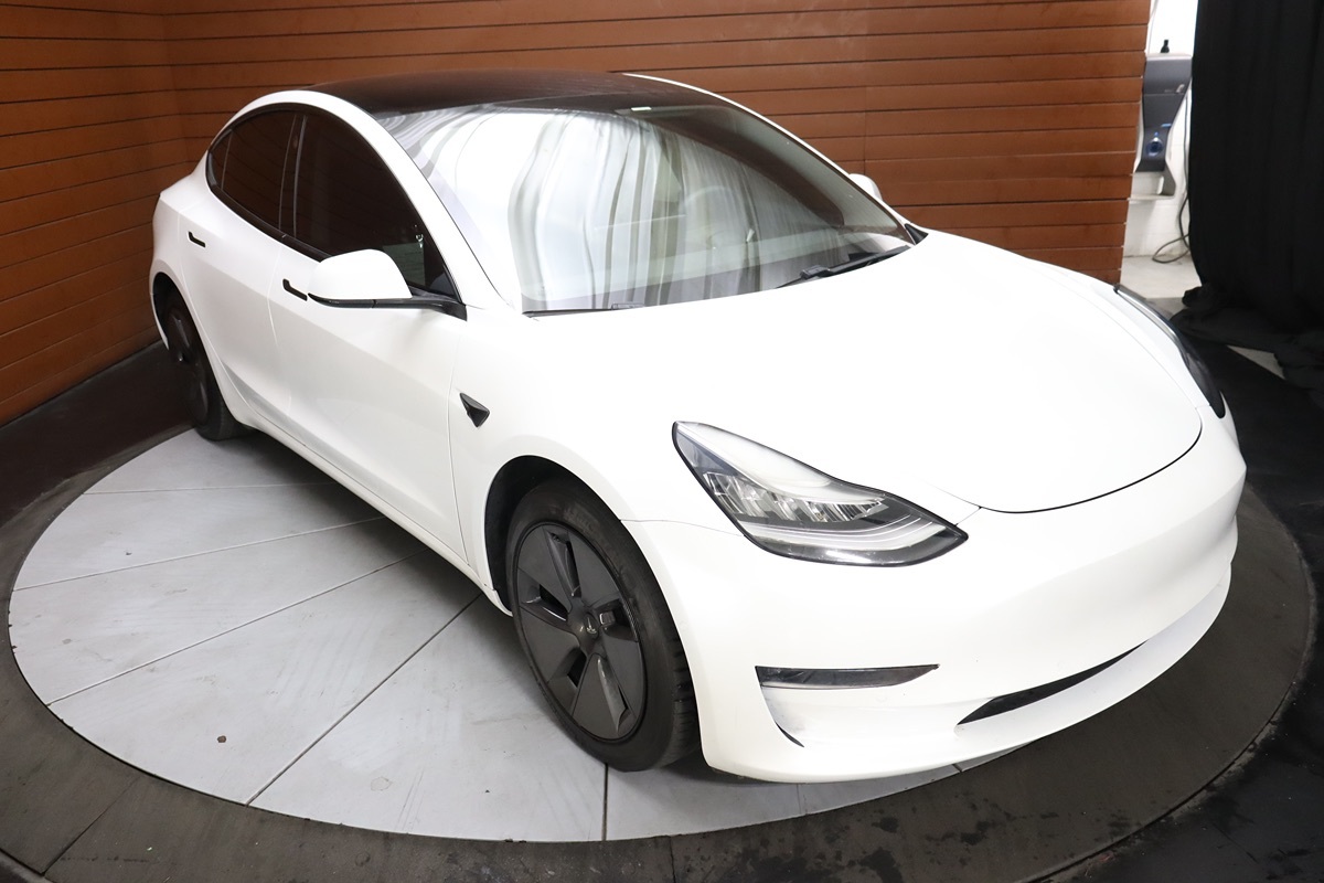 2020 Tesla Model 3 Long Range photo 16
