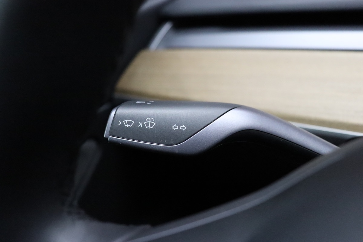 2020 Tesla Model 3 Long Range photo 44