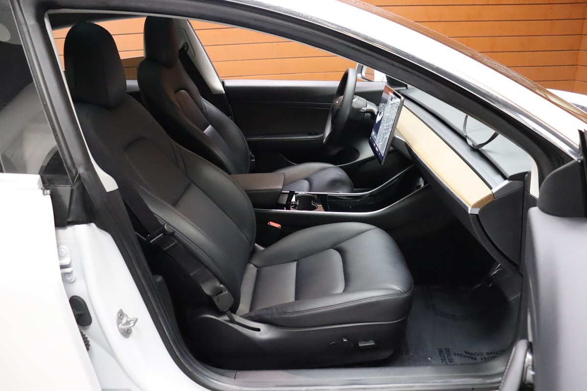 2020 Tesla Model 3 Long Range photo 51