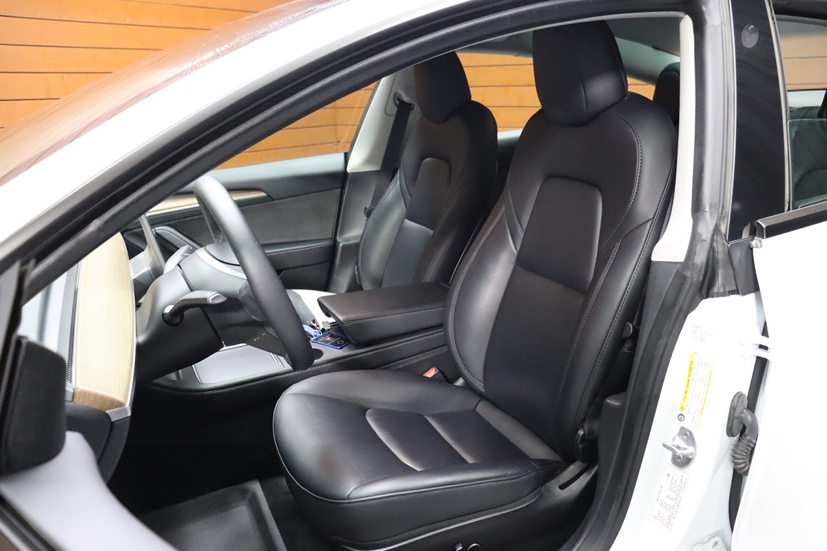2023 Tesla Model 3 photo 21
