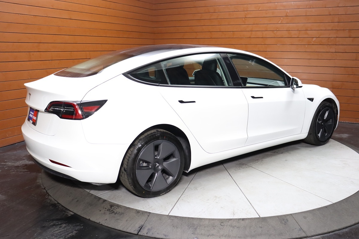 2023 Tesla Model 3 photo 44