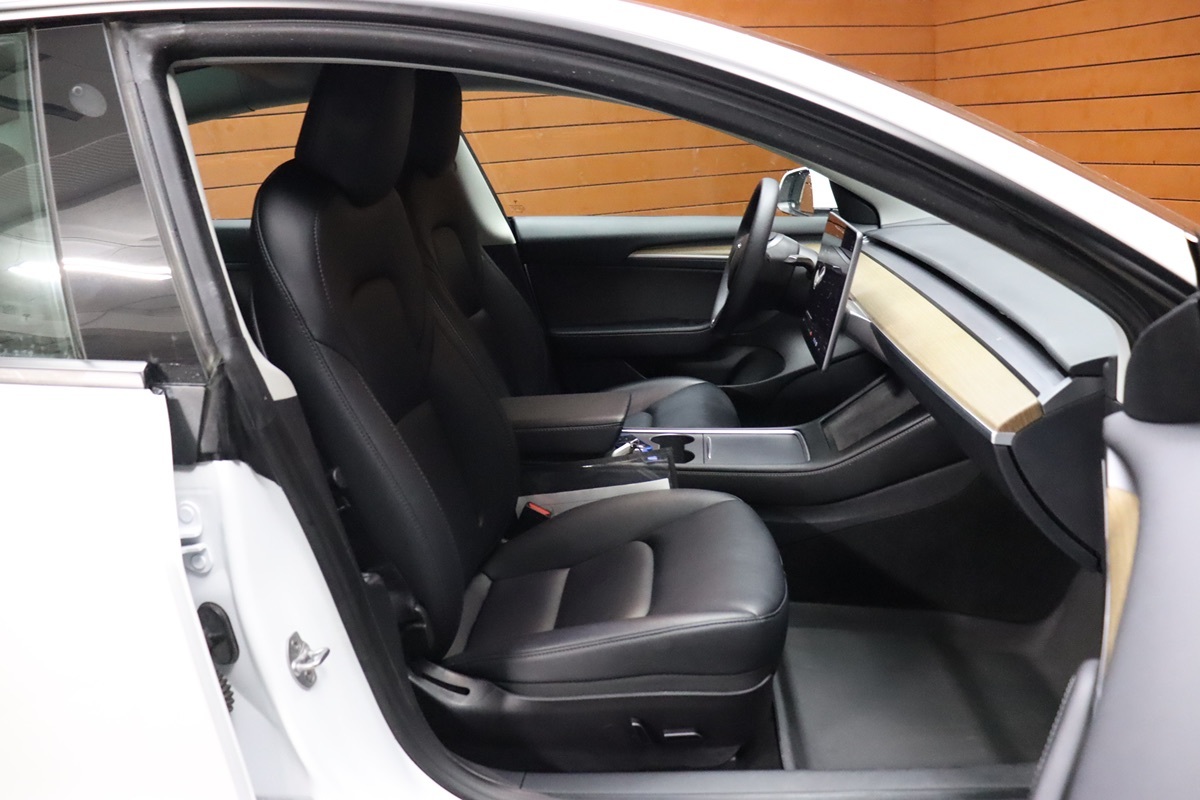 2023 Tesla Model 3 photo 45