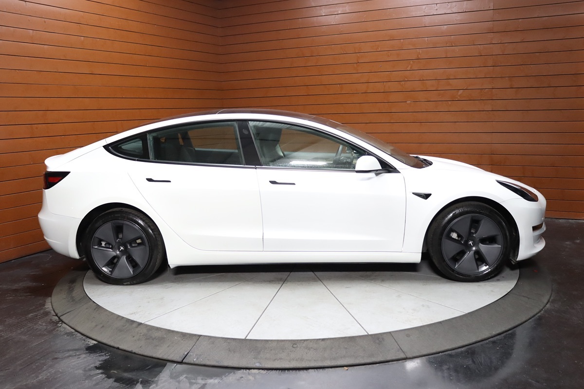 2023 Tesla Model 3 photo 53