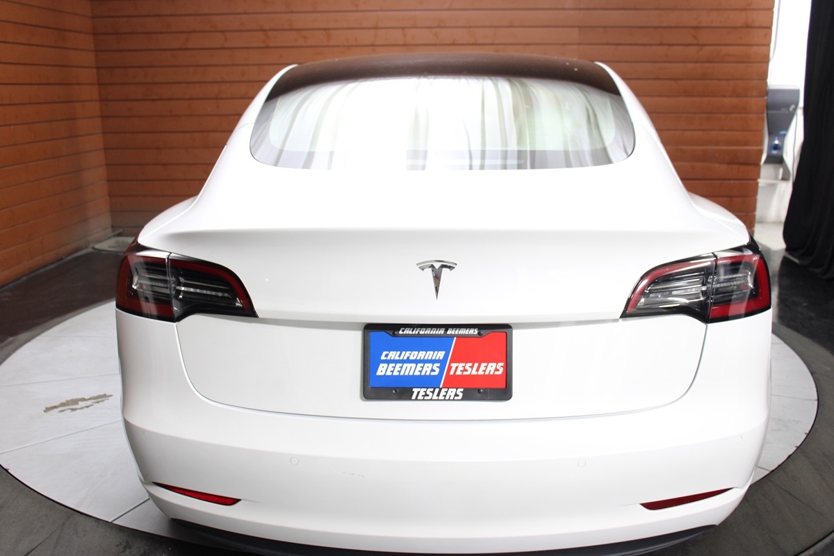 2022 Tesla Model 3 photo 10