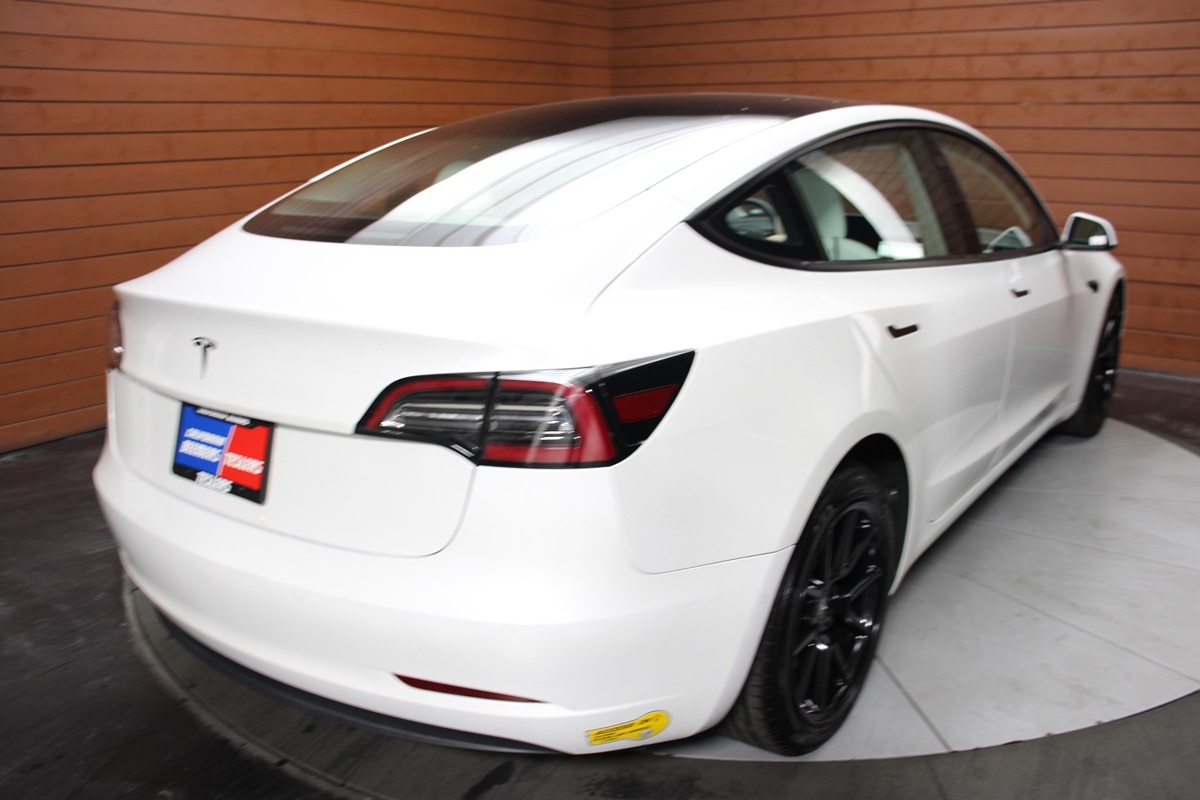 2022 Tesla Model 3 photo 17