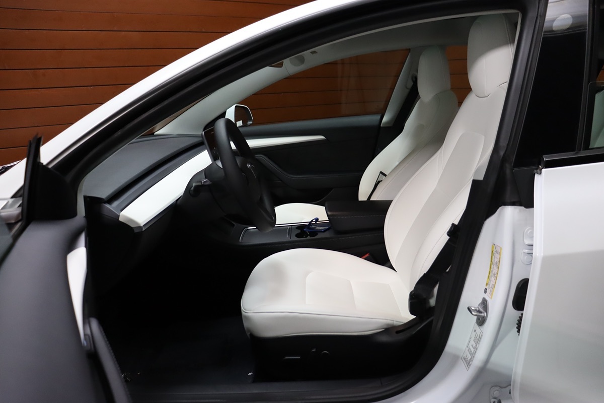 2022 Tesla Model 3 photo 27