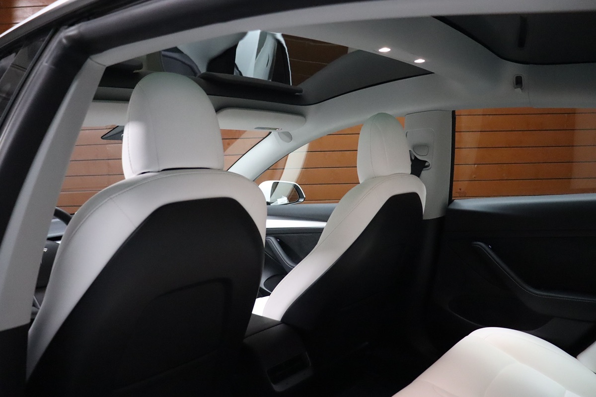 2022 Tesla Model 3 photo 31