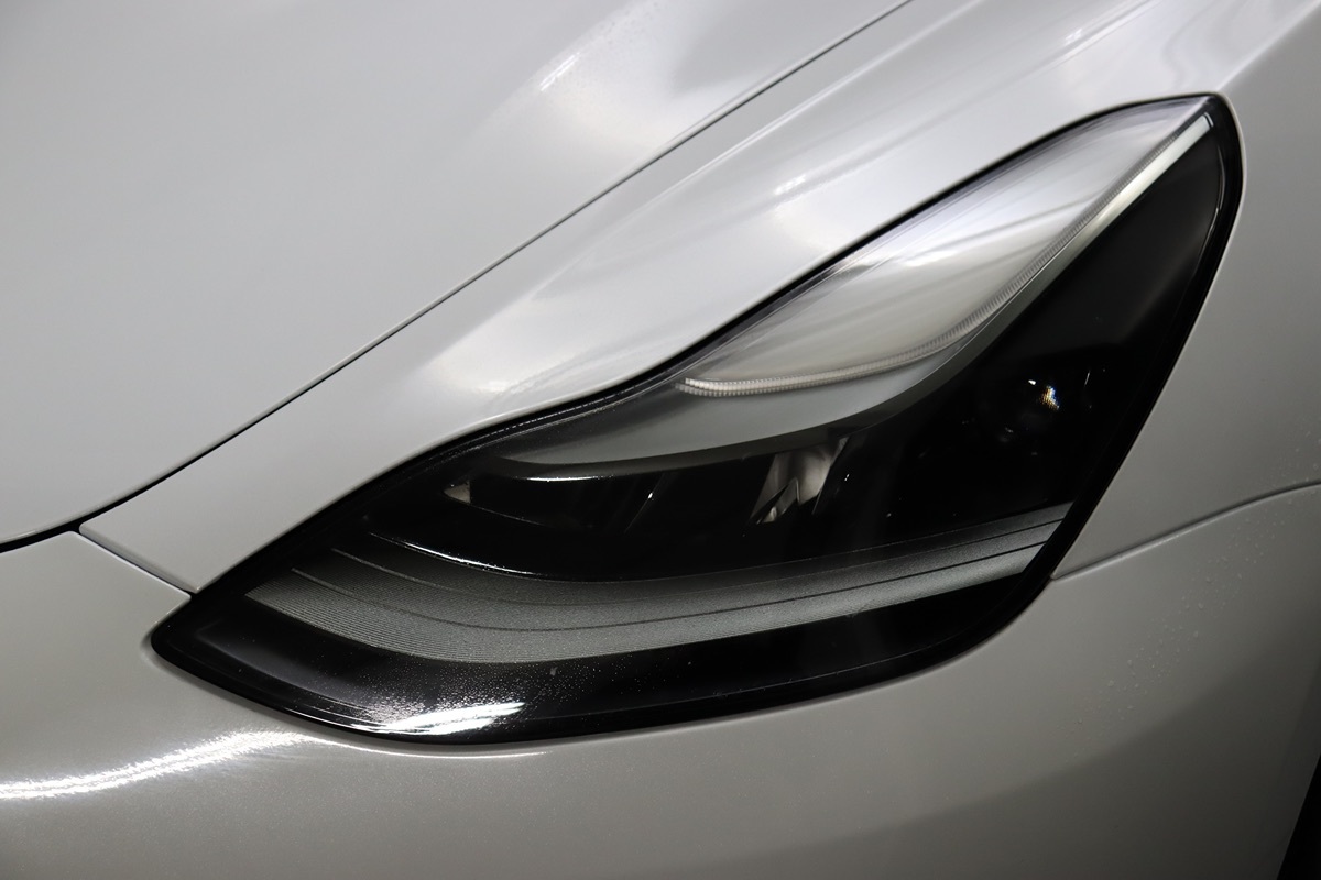 2022 Tesla Model 3 photo 3