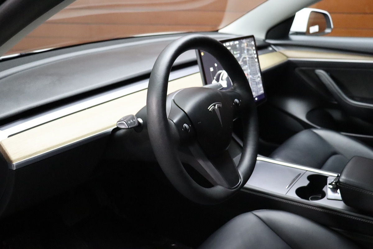 2022 Tesla Model 3 Long Range photo 27