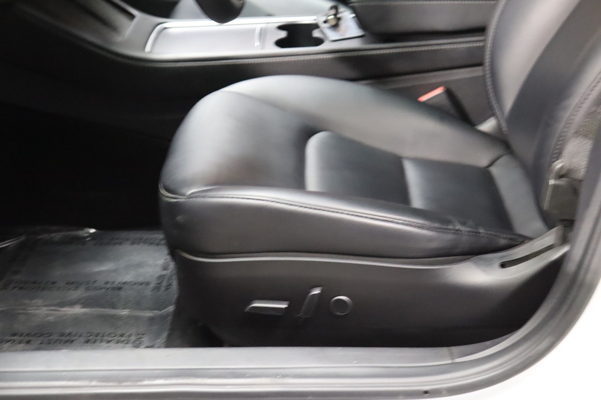 2022 Tesla Model 3 Long Range photo 29