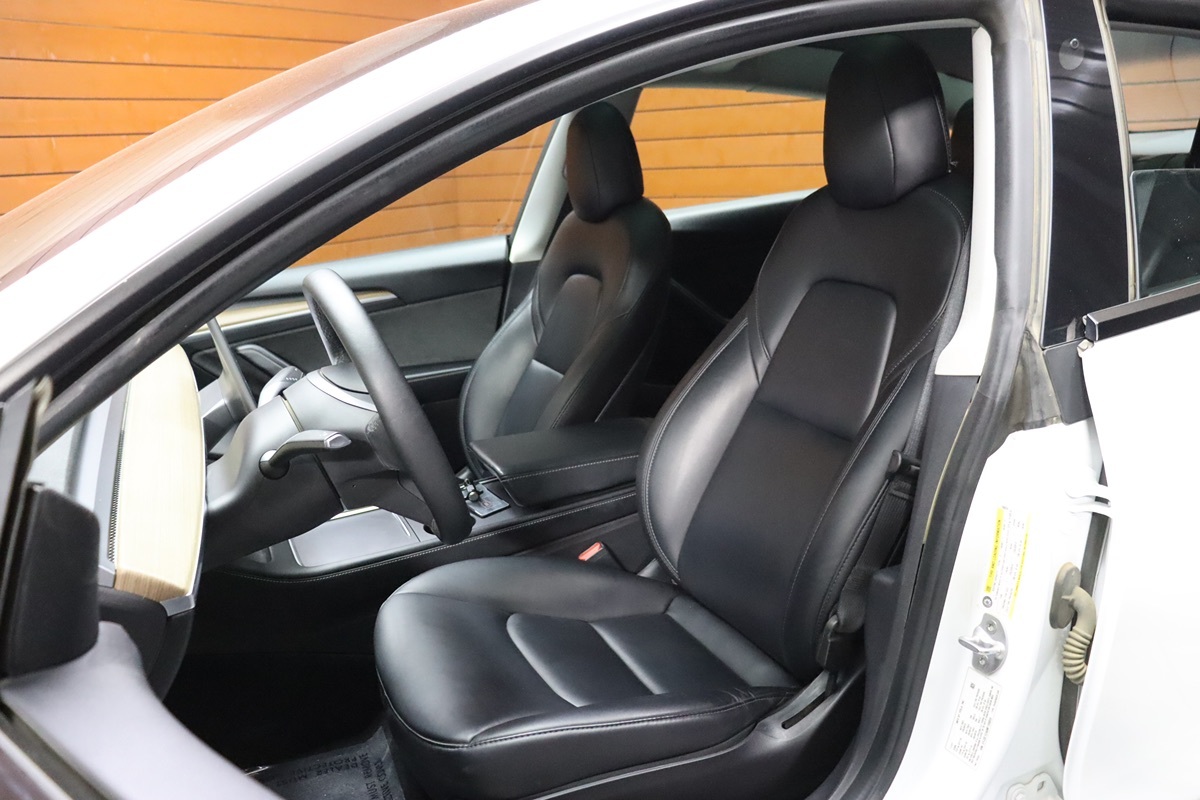 2022 Tesla Model 3 Long Range photo 30