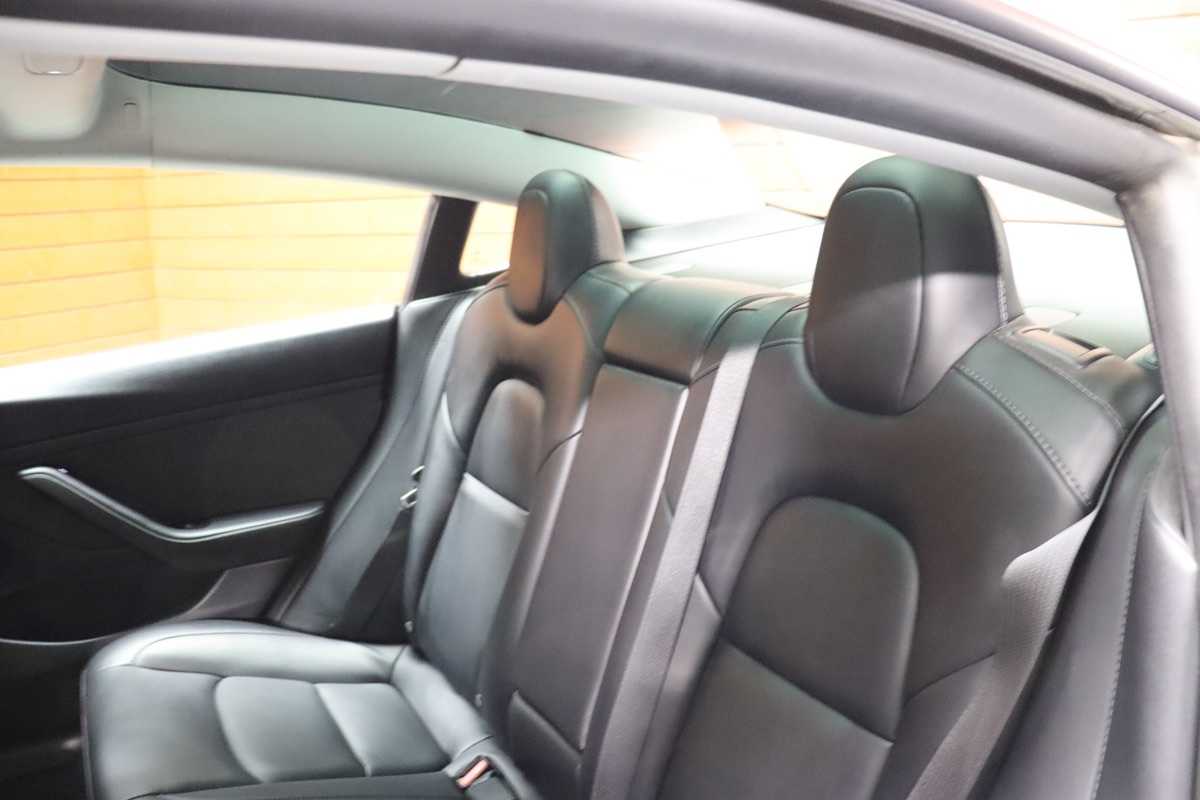 2022 Tesla Model 3 Long Range photo 36