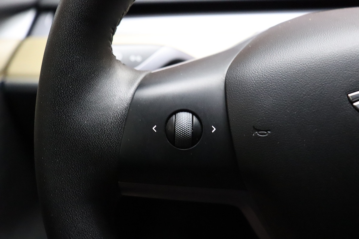 2022 Tesla Model 3 Long Range photo 41