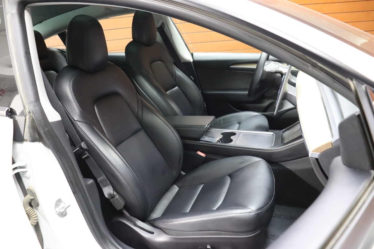 2022 Tesla Model 3 Long Range photo 48