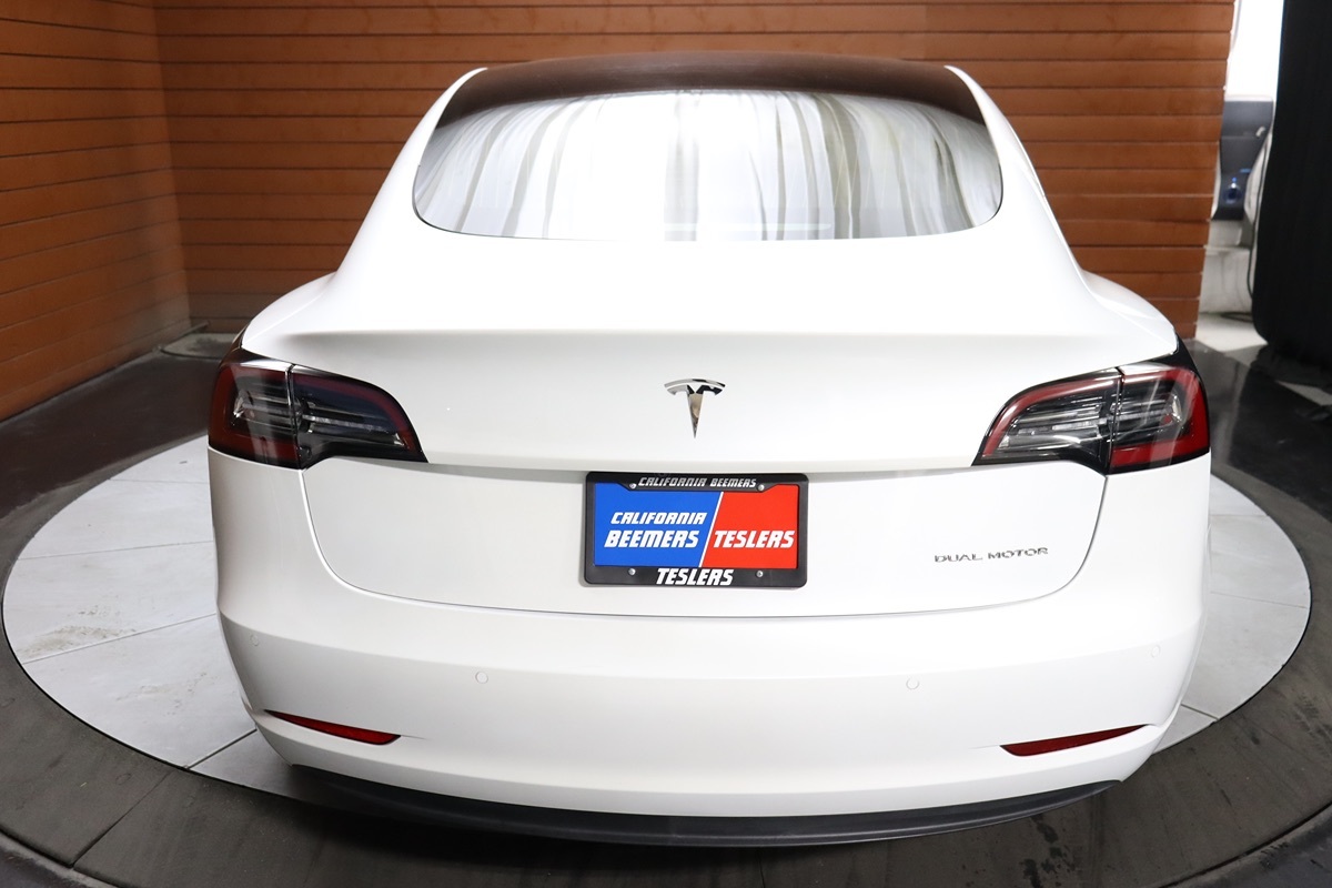 2022 Tesla Model 3 Long Range photo 12