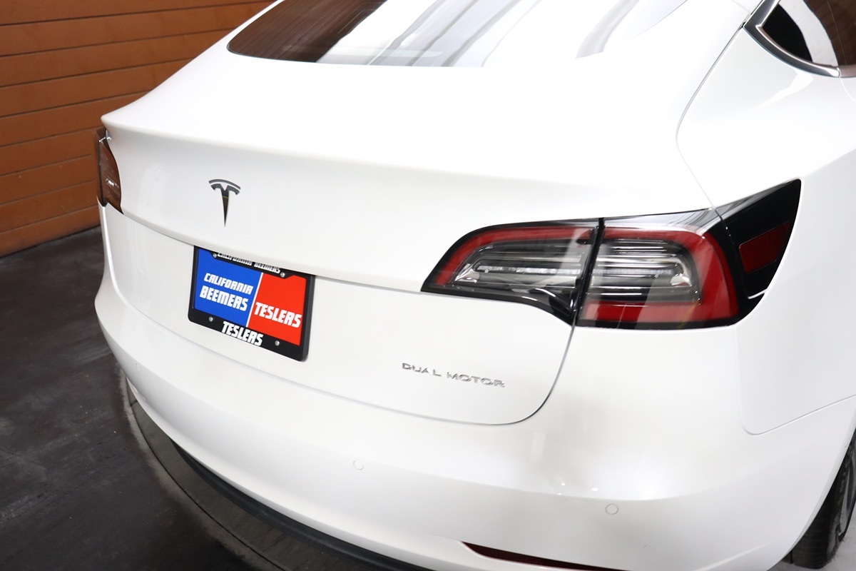 2022 Tesla Model 3 Long Range photo 13