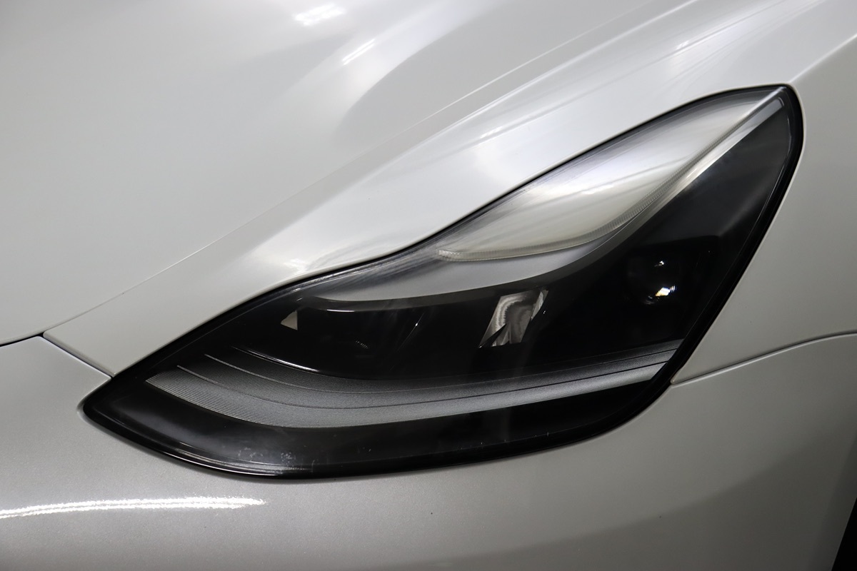2022 Tesla Model 3 Long Range photo 3