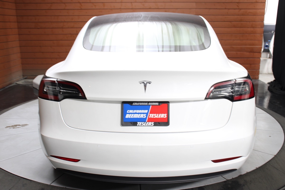2022 Tesla Model 3 photo 4