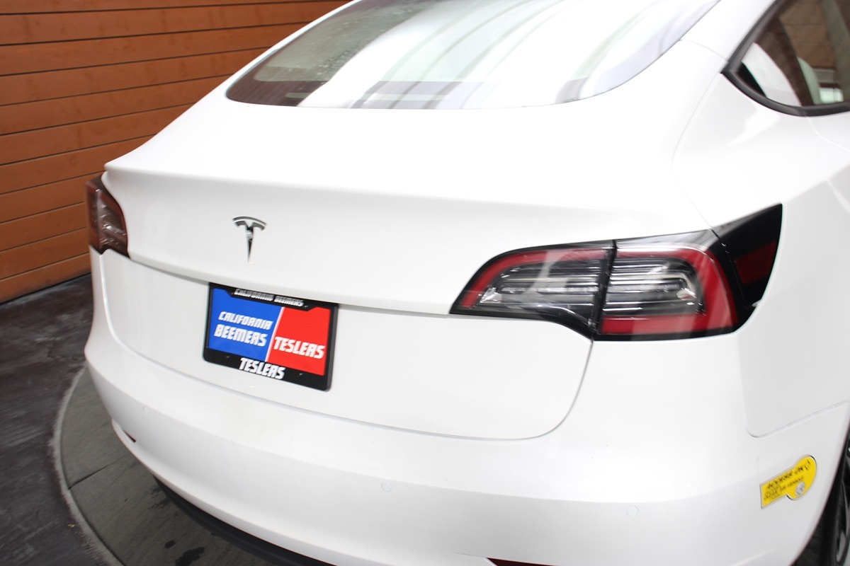 2022 Tesla Model 3 photo 11