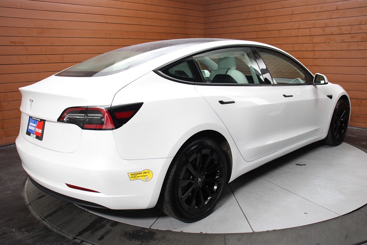 2022 Tesla Model 3 photo 19