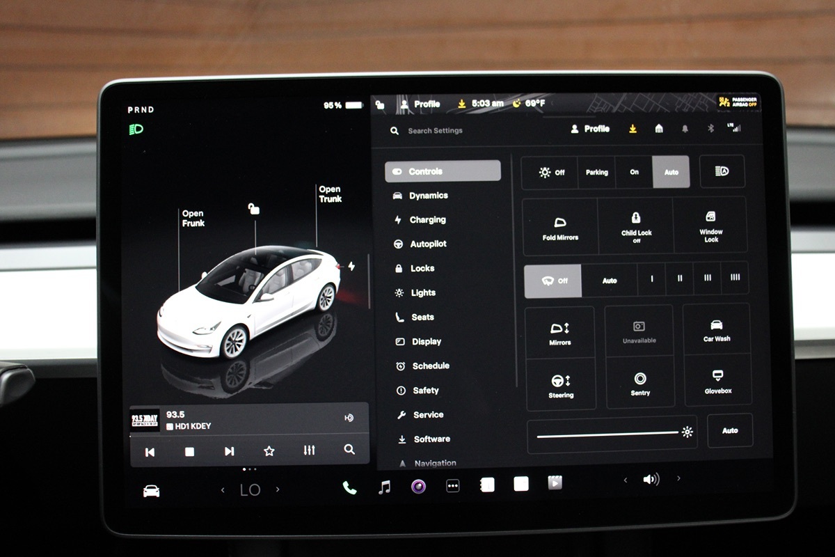 2022 Tesla Model 3 photo 22