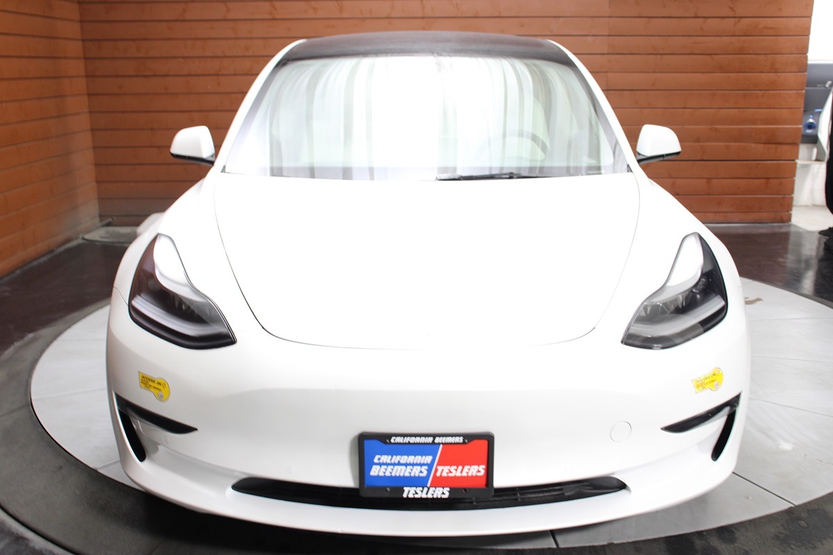 2022 Tesla Model 3 photo 2