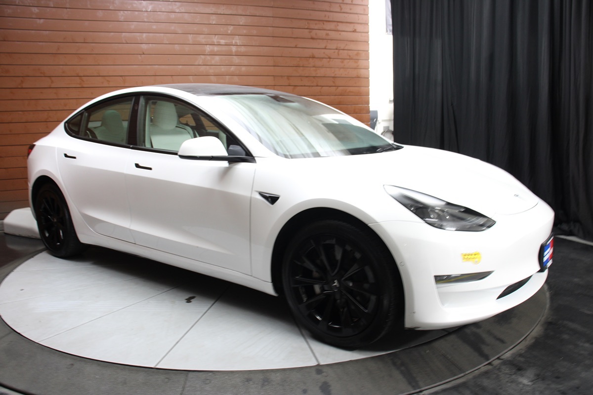 2022 Tesla Model 3 photo 16