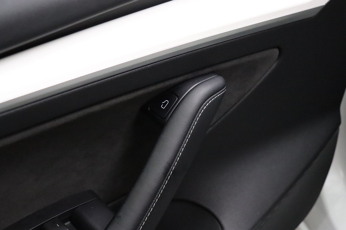 2022 Tesla Model 3 photo 32