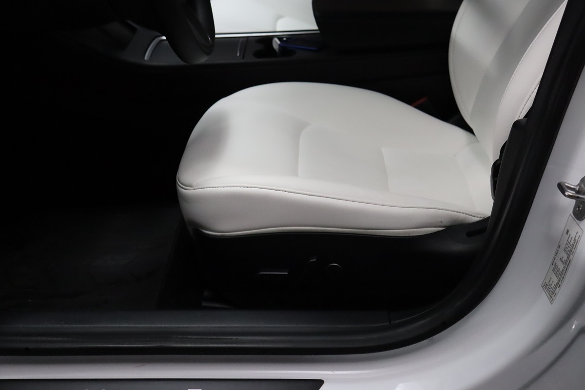 2022 Tesla Model 3 photo 35