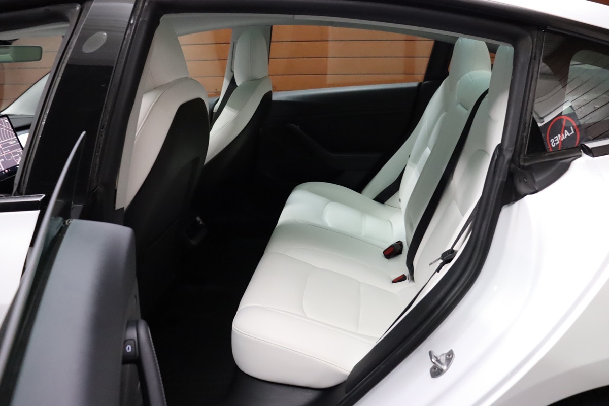 2022 Tesla Model 3 photo 39