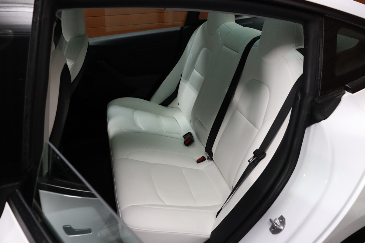 2022 Tesla Model 3 photo 40