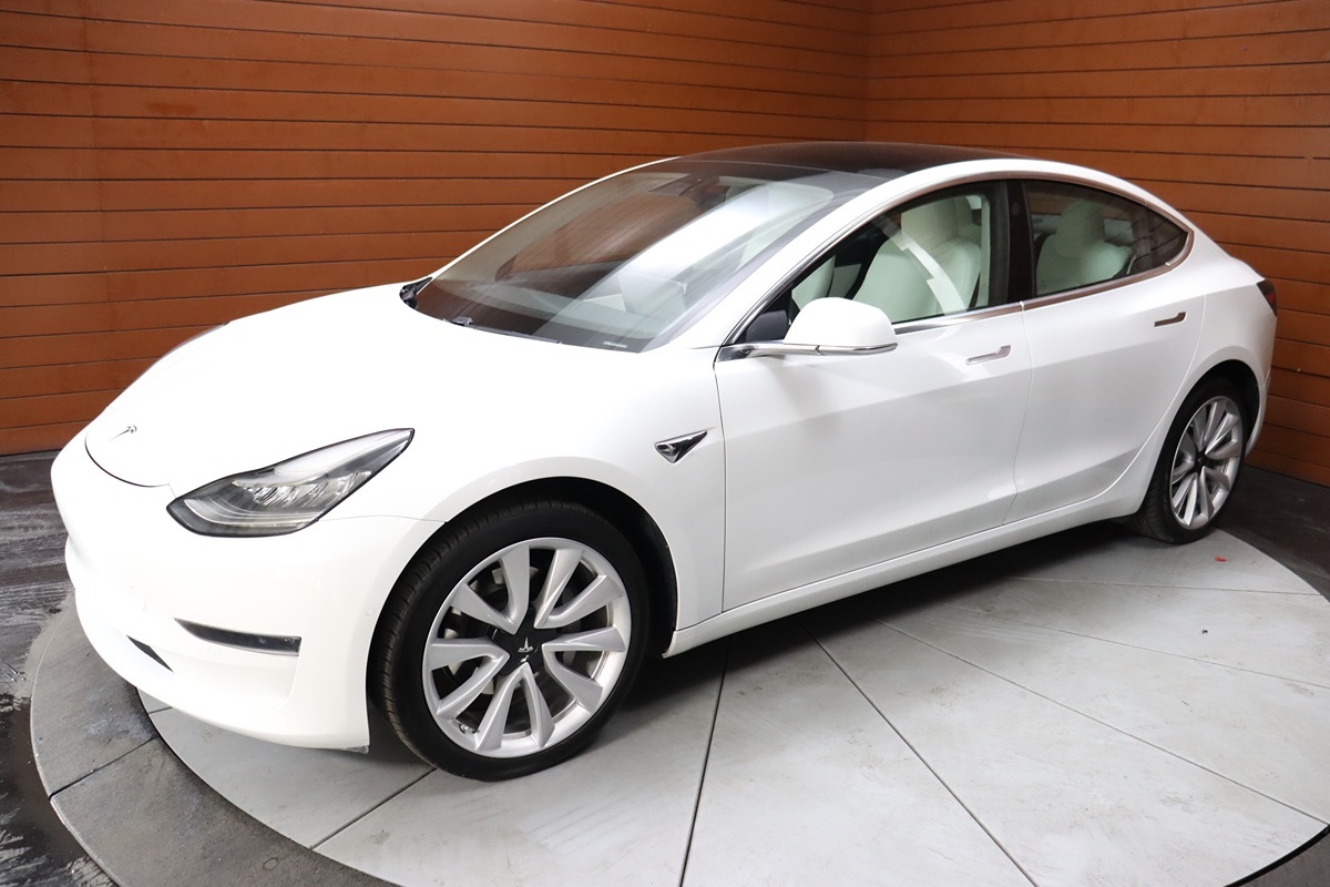 2020 Tesla Model 3 Long Range photo 6