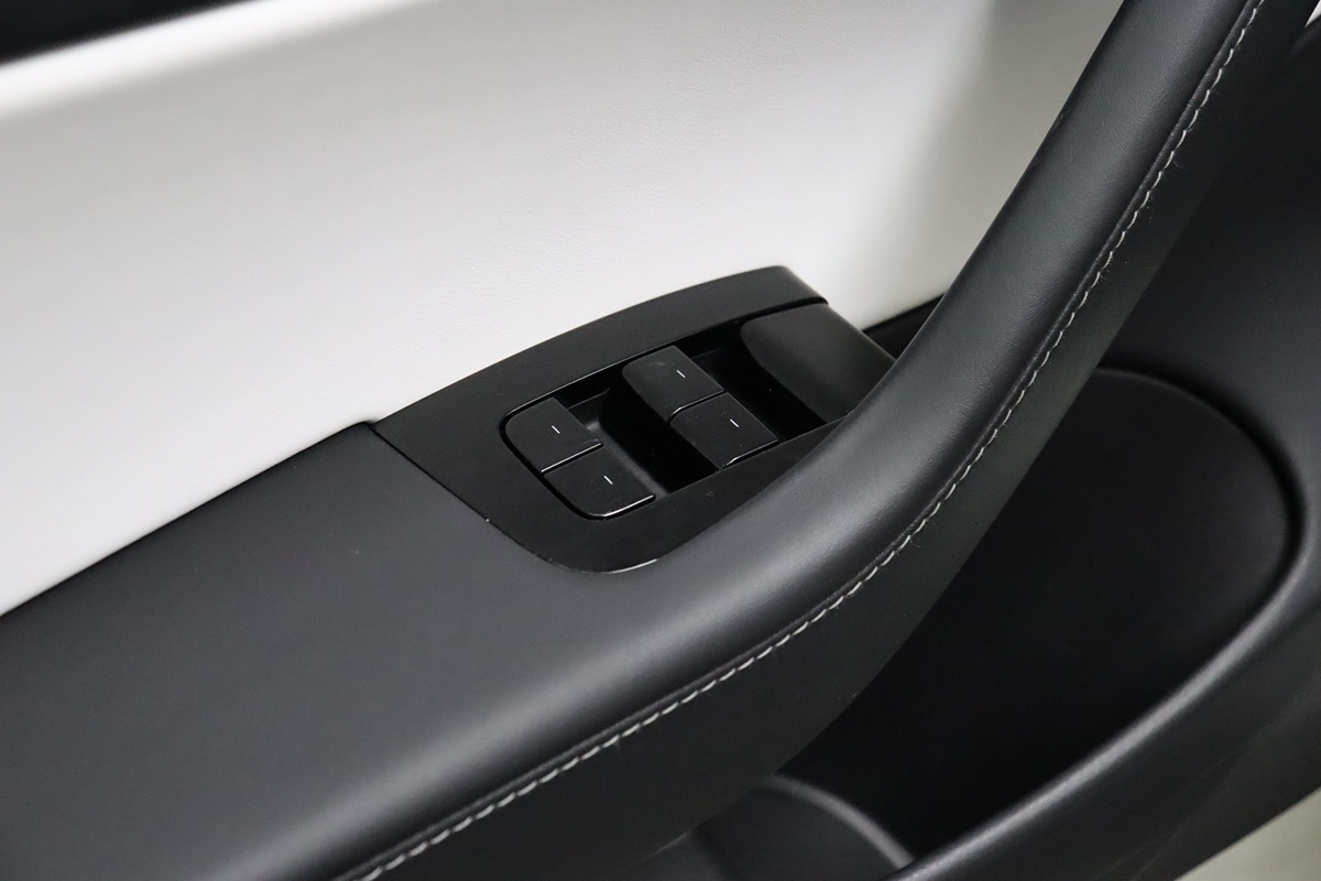 2020 Tesla Model 3 Long Range photo 20
