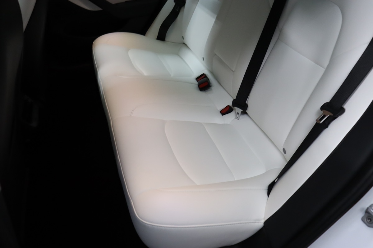 2020 Tesla Model 3 Long Range photo 30