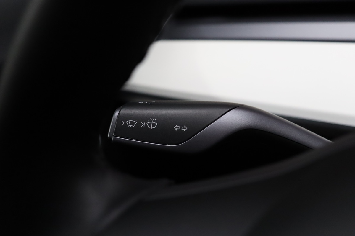 2020 Tesla Model 3 Long Range photo 34